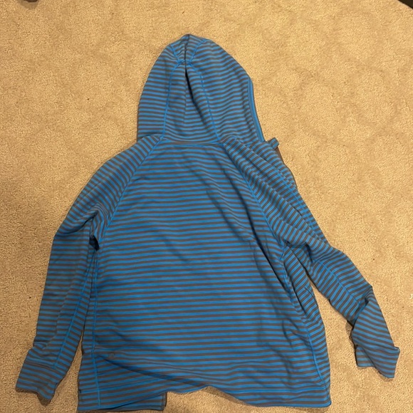 Lululemon men’s hoody - Picture 3 of 4